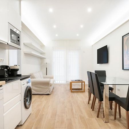 Apartamento Unico En Gran Via Apartment Madrid Exterior photo